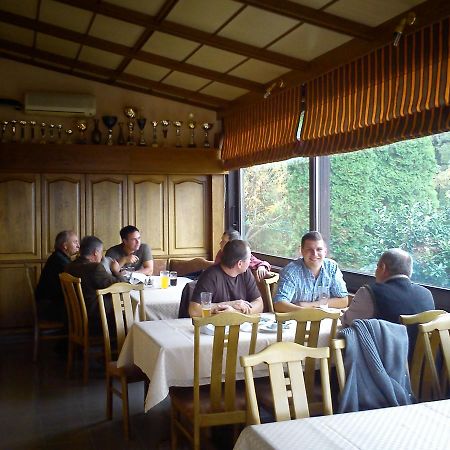 Panorama Panzio Bed & Breakfast Tatabanya Luaran gambar