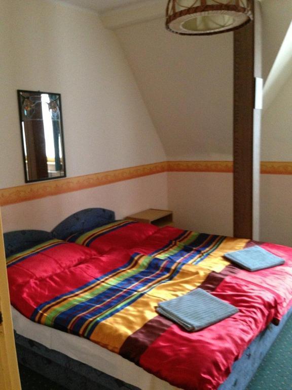 Panorama Panzio Bed & Breakfast Tatabanya Bilik gambar